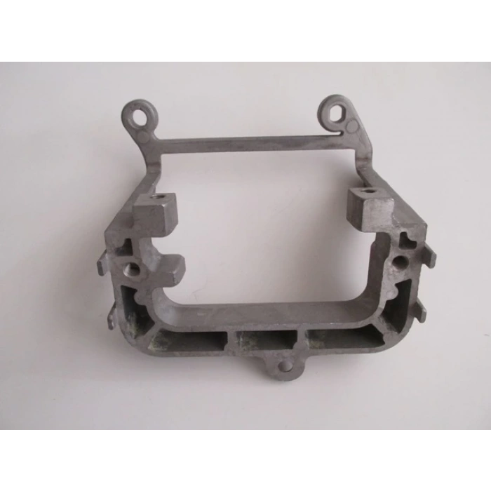 RENAULT MASTER- 3- 11/19; MOTOR TAKOZU BAĞLANTI KULAĞI (ALÜMİNYUM)