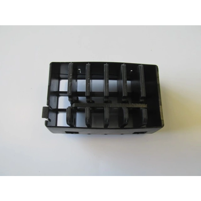 RENAULT R9- FAIRWAY- 93/96; ÖN GÖĞÜS YAN ÜFLEME PETEĞİ SAĞ (DİFİZÖR)