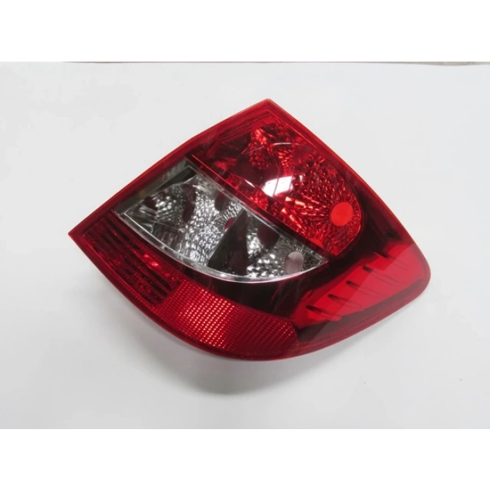 RENAULT SYMBOL- THALIA- SD- 09/12; STOP LAMBASI SAĞ KIRMIZI/BEYAZ DUYSUZ (MARS) (E MARKLI)