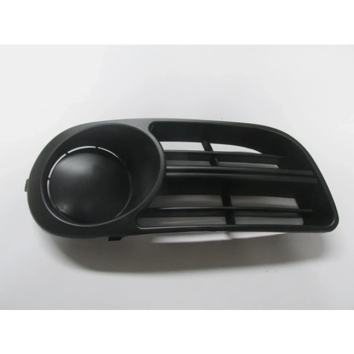 SKODA FABIA- 05/07; SİS LAMBA KAPAĞI SAĞ SİS DELİKSİZ (TW-Y)