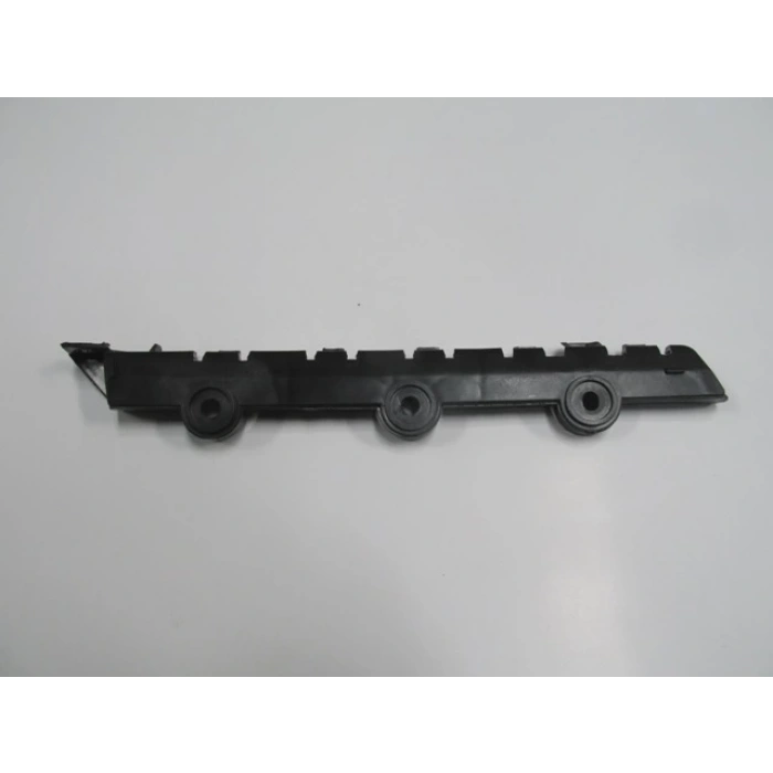SKODA FABIA- 07/15; ARKA TAMPON BAĞLANTI BRAKETİ SAĞ (PLASTİK) (TW)