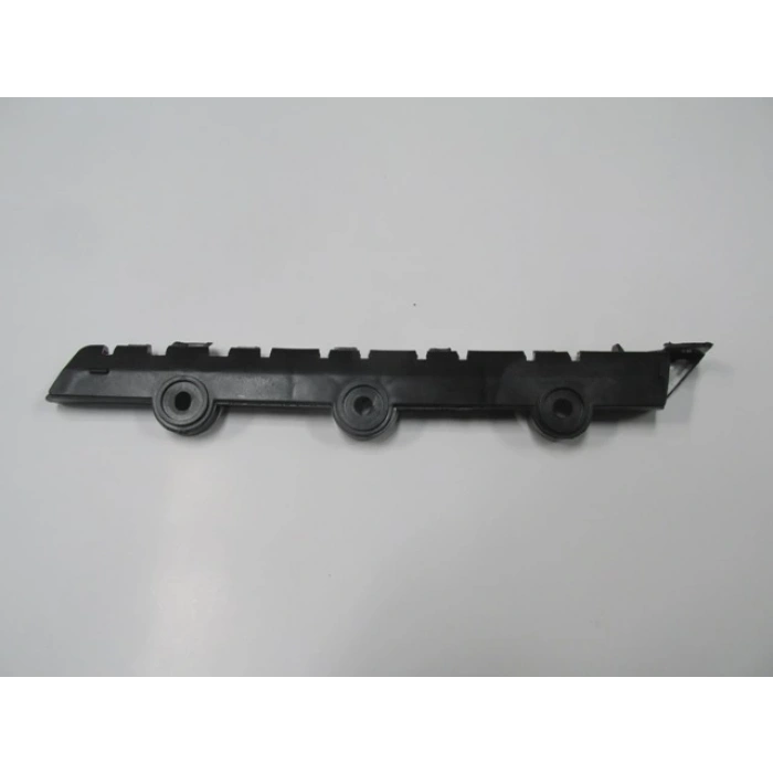SKODA FABIA- 07/15; ARKA TAMPON BAĞLANTI BRAKETİ SOL (PLASTİK)(TW)