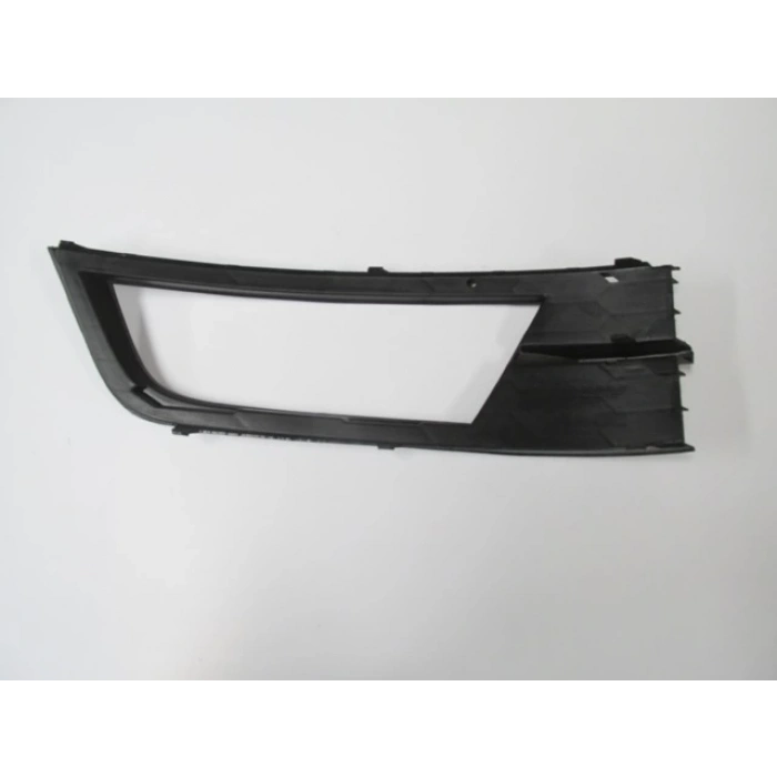 SKODA OCTAVIA- 13/17; SİS LAMBA KAPAĞI SOL SİS DELİKLİ (TW-Y)