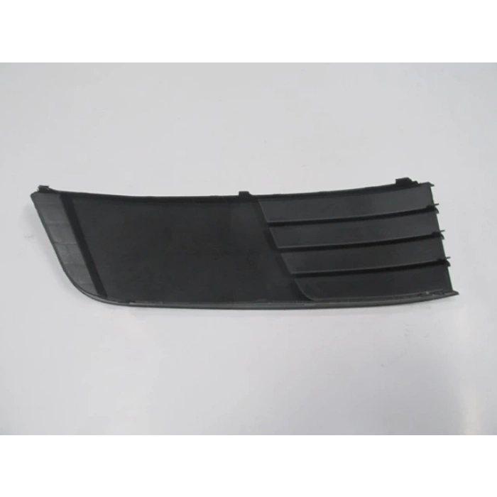 SKODA OCTAVIA- 13/17; SİS LAMBA KAPAĞI SOL SİS DELİKSİZ (TW)