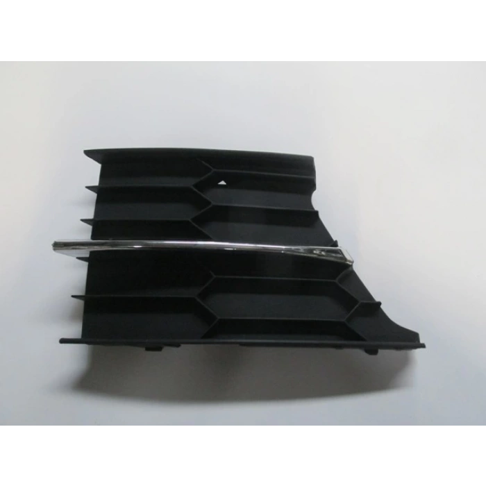 SKODA RAPID- 13/16; TAMPON PANJURU SOL NİKELAJ ÇITALI (SİS LAMBASI YANI)(TW)