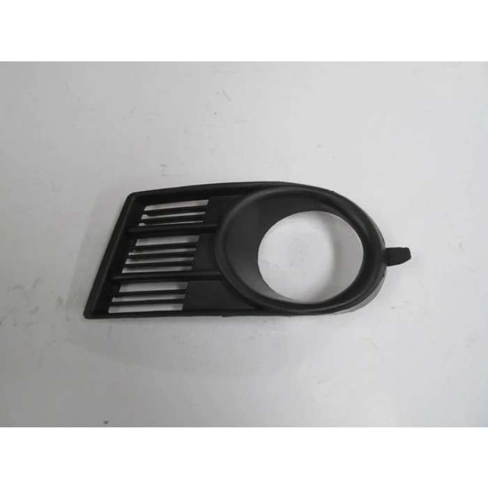 SUZUKI SWIFT- 05/07; SİS LAMBA KAPAĞI SOL SİS DELİKLİ (TYG)