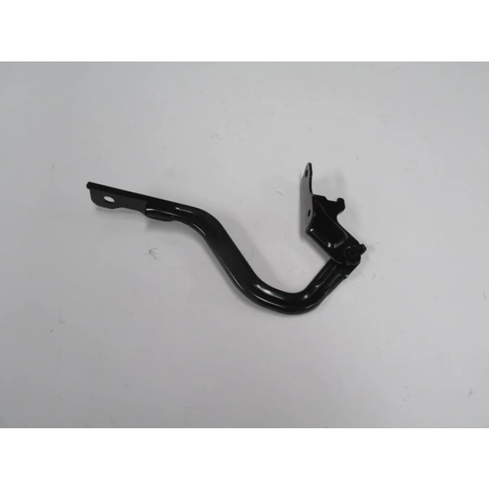 SUZUKI SWIFT- 05/11; ÖN KAPUT MENTEŞESİ SOL (TYG)