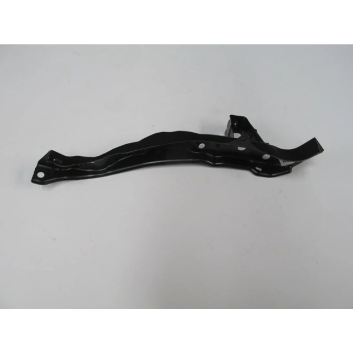 TOYOTA AURIS- 07/10; ÖN PANEL ÜST PARÇA SAĞ (TYG)