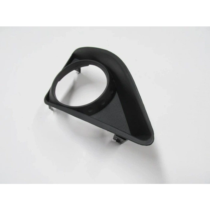 TOYOTA COROLLA- E150- 07/10; SİS LAMBA KAPAĞI SAĞ SİS DELİKLİ (FPI)