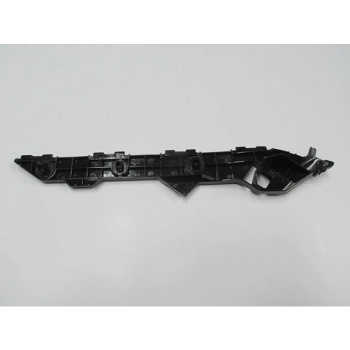 TOYOTA COROLLA- E150- 07/13; ARKA TAMPON İÇ BAĞLANTI BRAKETİ SOL (YAN KULAĞA BAĞLANAN) PLASTİK (TW)