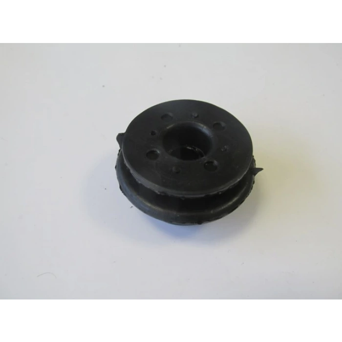 TOYOTA COROLLA- NDE180- 13/18; RADYATÖR ALT LASTİĞİ