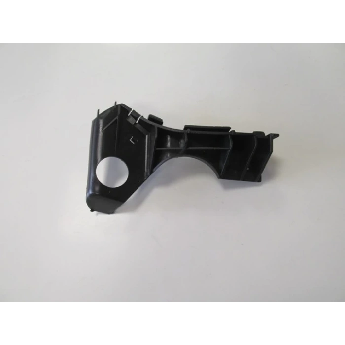 TOYOTA COROLLA- ZZE121- 02/06; ÖN TAMPON BRAKETİ SOL PLASTİK