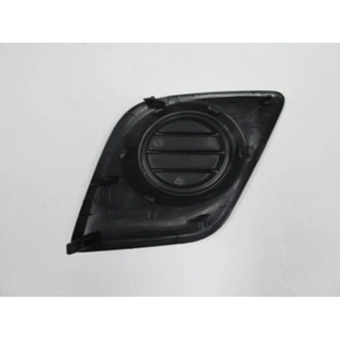 TOYOTA HILUX- PICK UP- 15/19; SİS LAMBA KAPAĞI SOL SİS DELİKSİZ (LM)