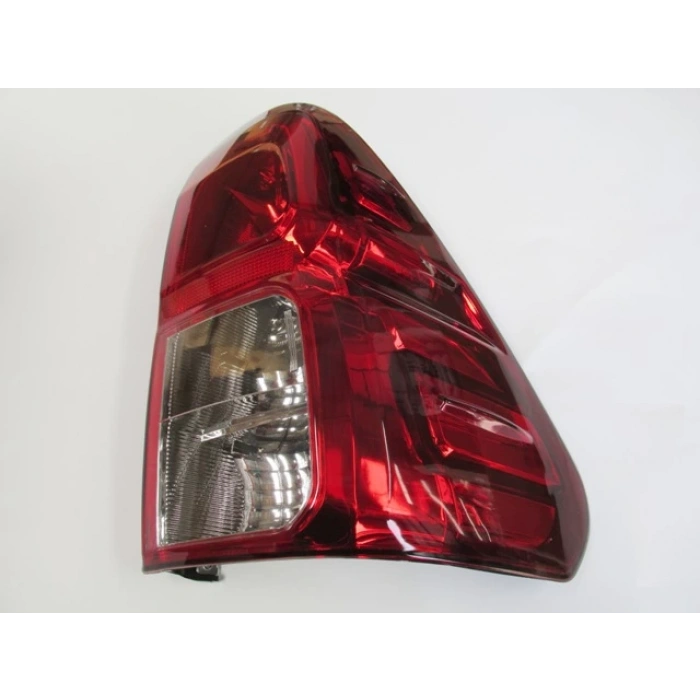 TOYOTA HILUX- PICK UP- 15/19; STOP LAMBASI SAĞ KIRMIZI/BEYAZ (CASP) (E MARKLI)