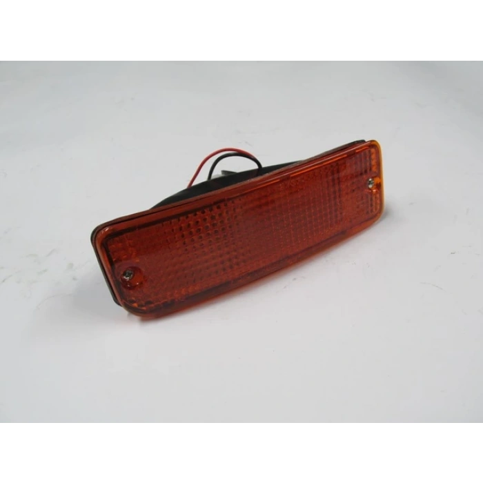TOYOTA HILUX- PICK UP LN85- 89/97; TAMPON SİNYALİ SAĞ SARI (KOTO)