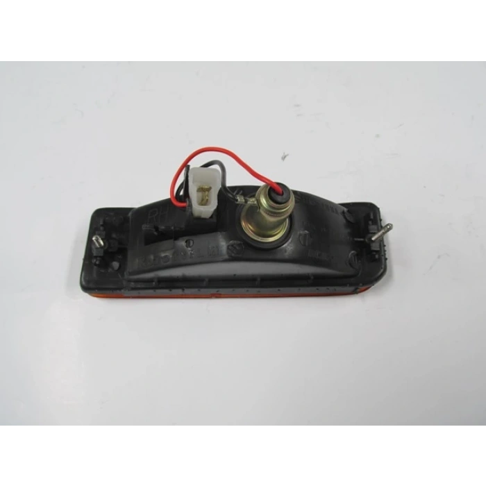 TOYOTA HILUX- PICK UP LN85- 89/97; TAMPON SİNYALİ SAĞ SARI (KOTO)