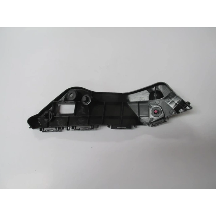 TOYOTA RAV4- 13/16; ÖN TAMPON BAĞLANTI BRAKETİ SOL (YAN KULAĞA BAĞLANAN) (TYG)