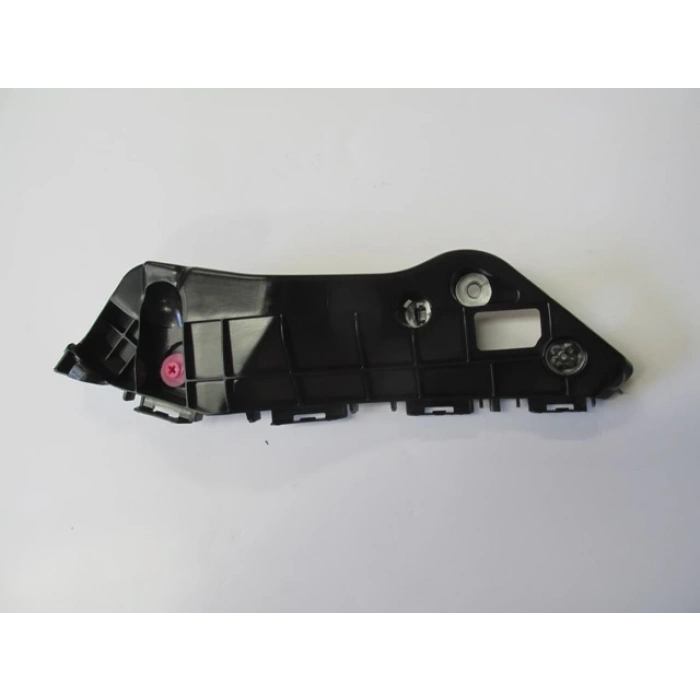 TOYOTA RAV4- 13/16; ÖN TAMPON BAĞLANTI BRAKETİ SOL (YAN KULAĞA BAĞLANAN) (TYG)