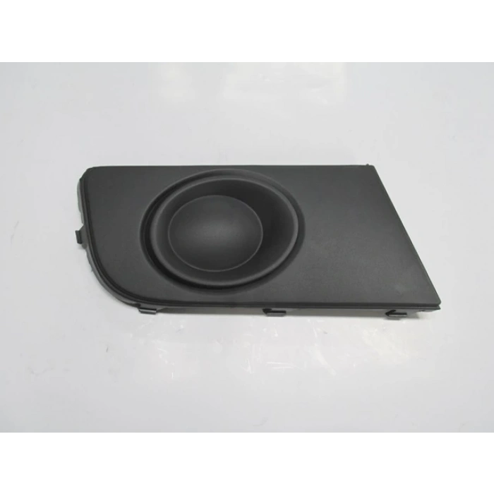 VOLKSWAGEN AMAROK- 11/16; SİS LAMBA KAPAĞI SAĞ SİS DELİKSİZ (LM)