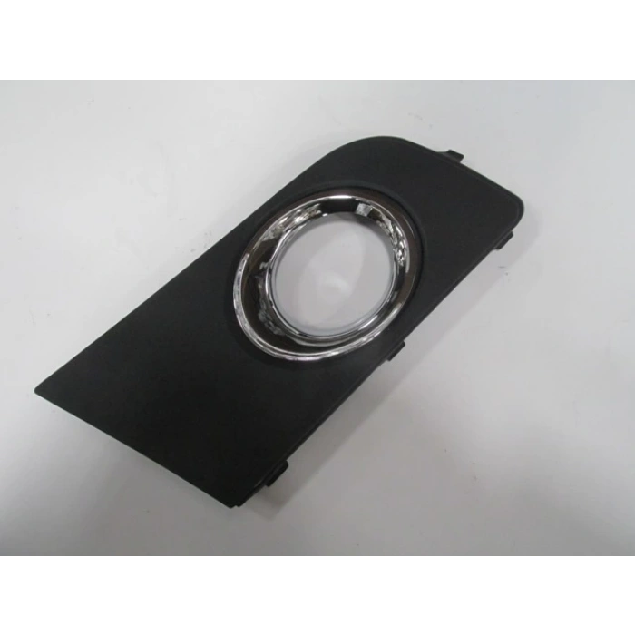 VOLKSWAGEN AMAROK- 11/16; SİS LAMBA KAPAĞI SOL SİS DELİKLİ SİYAH/ÇERÇEVESİ NİKELAJLI (TW)