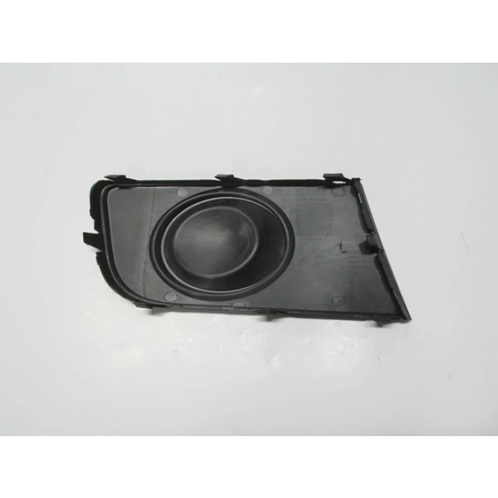 VOLKSWAGEN AMAROK- 11/16; SİS LAMBA KAPAĞI SOL SİS DELİKSİZ (LM)