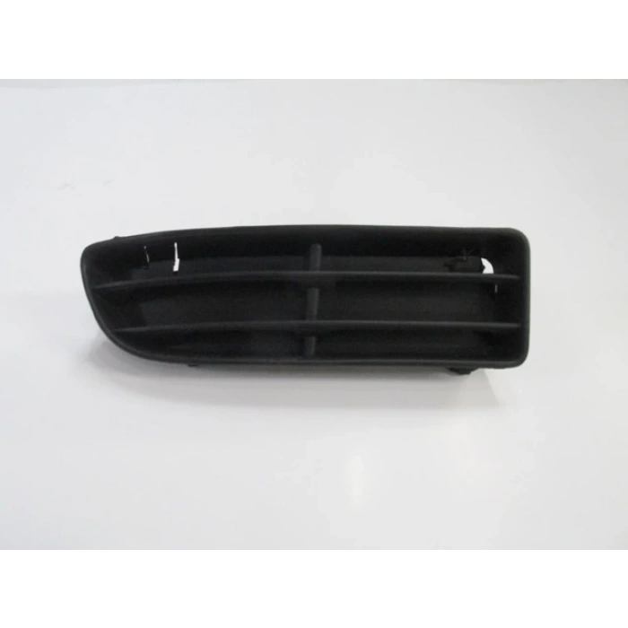 VOLKSWAGEN BORA- 99/05; SİS LAMBA KAPAĞI SAĞ SİS DELİKSİZ (TW)