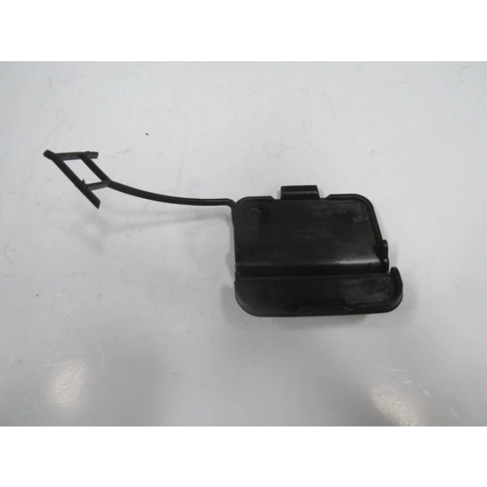 VOLKSWAGEN CRAFTER- 18/25; ÖN TAMPON ÇEKİ DEMİRİ KAPAĞI (BOYANIR TİP) (TYG)