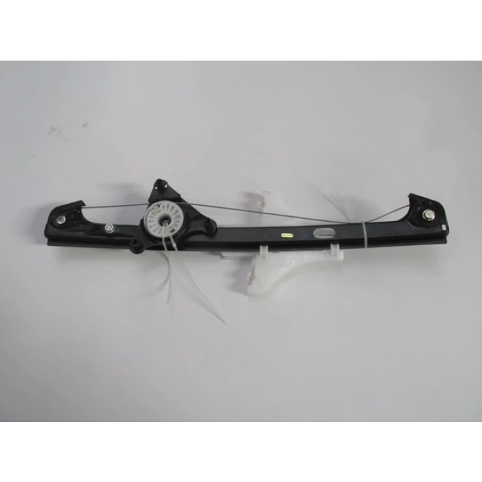 VOLKSWAGEN GOLF- 4- 98/04; ARKA CAM KRİKOSU SAĞ ELEKTRİKLİ/MOTORSUZ (HUSHAN)