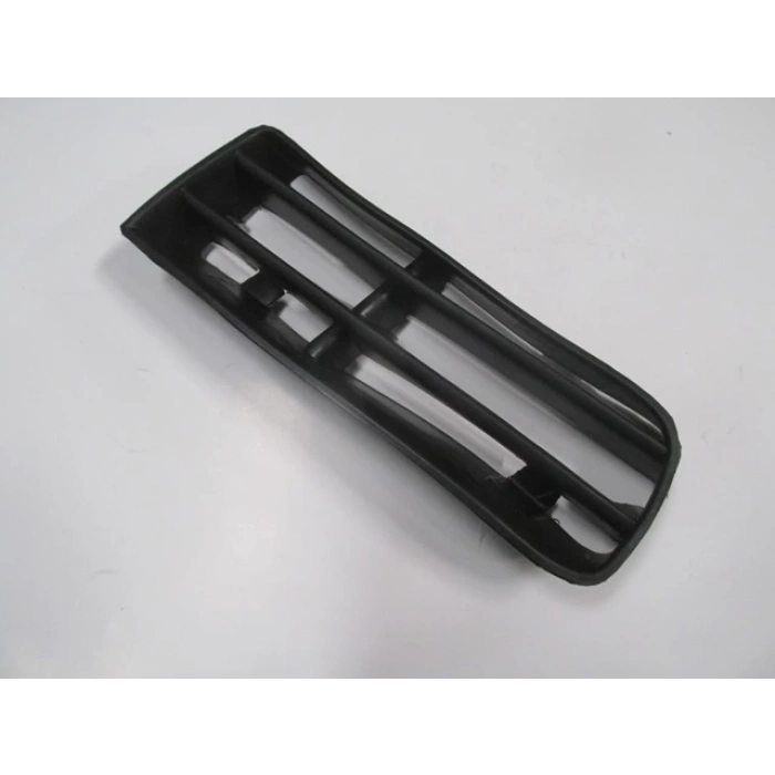 VOLKSWAGEN GOLF- 4- 98/04; SİS LAMBA KAPAĞI SAĞ SİYAH (TW)