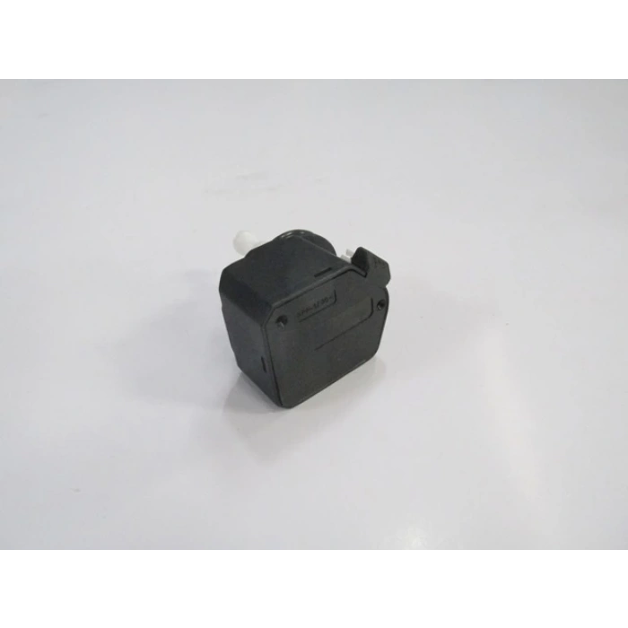 VOLKSWAGEN GOLF- 5- 04/09; FAR MOTORU (12V) (BFN)