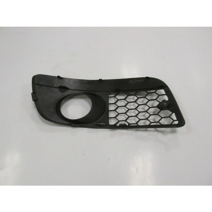 VOLKSWAGEN GOLF- 5- 04/09; SİS LAMBA KAPAĞI SOL SİYAH (SİS DELİKLİ)(GTI) (IZGARALI AÇIK TİP)(TW)