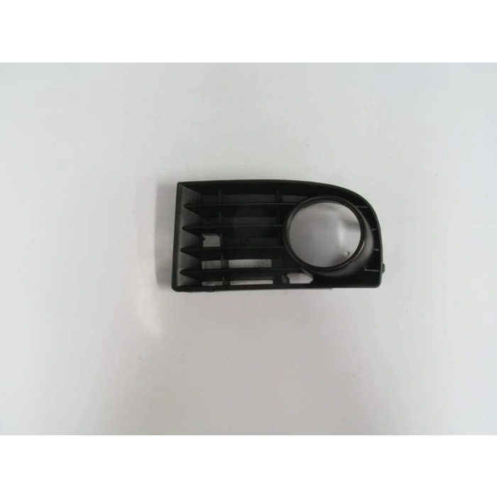 VOLKSWAGEN GOLF- 5- 04/09; SİS LAMBA KAPAĞI SOL SİYAH (SİS DELİKLİ) (PÜTÜRLÜ TİP) (TW)