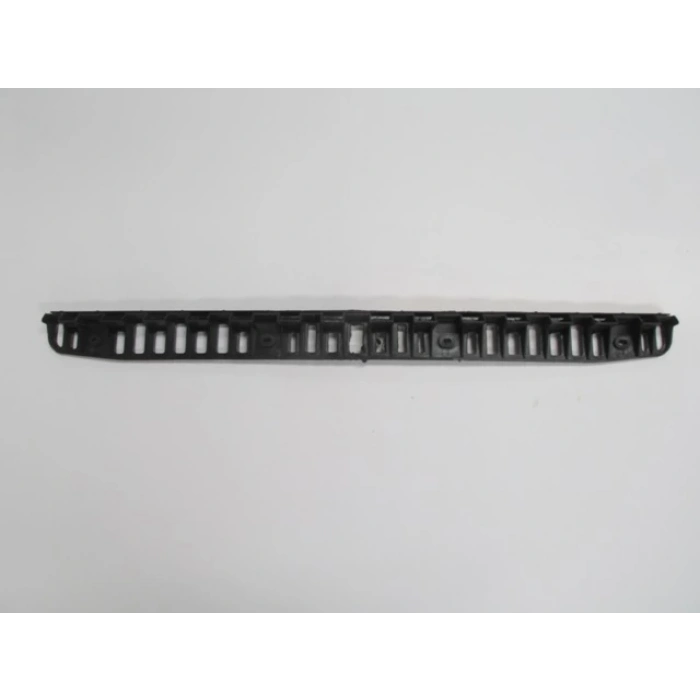 VOLKSWAGEN JETTA- 5- 06/10; ARKA TAMPON BRAKETİ ORTA SİYAH (TW)