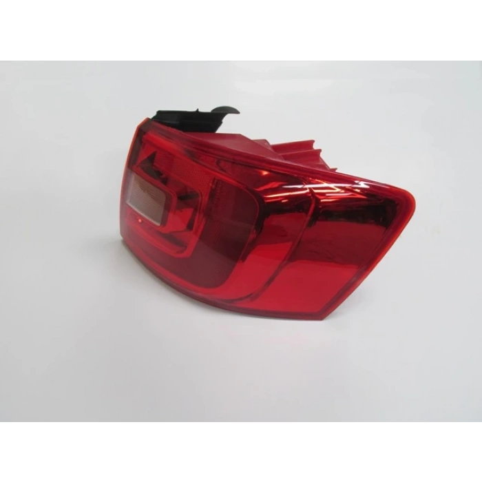 VOLKSWAGEN JETTA- 6- 11/14; DIS STOP LAMBASI SAG KIRMIZI/SARI (FAMELLA)