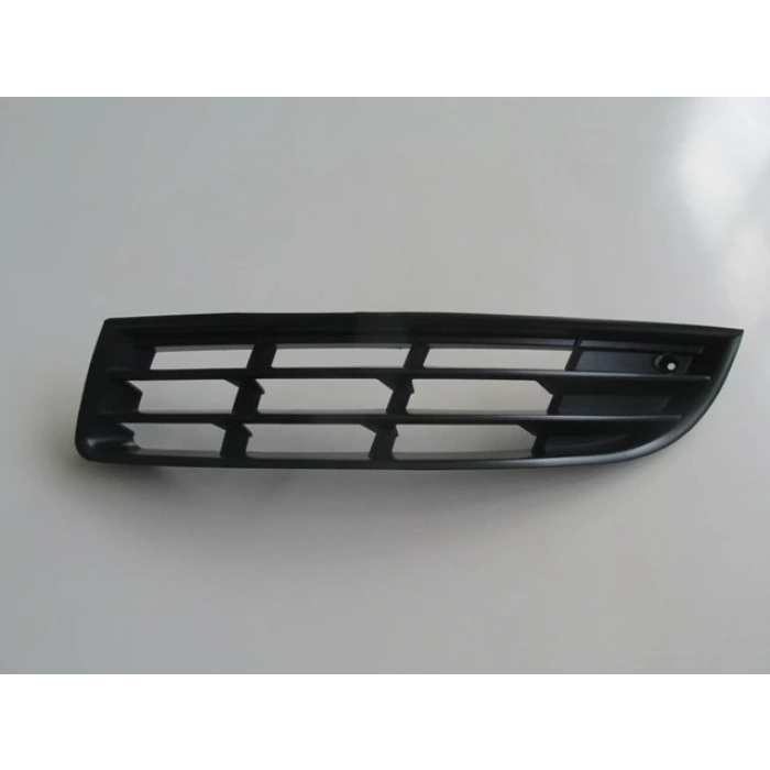 VOLKSWAGEN PASSAT- B6- 05/10; SİS LAMBA KAPAĞI SOL SİYAH SİS DELİKSİZ (TÜV)(TYG)