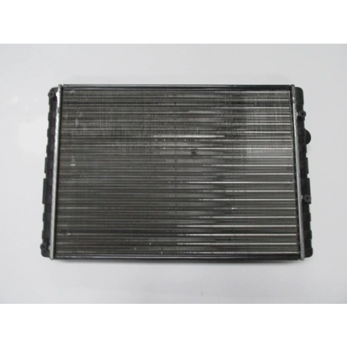 VOLKSWAGEN POLO- 3- 95/99; SU RADYATÖRÜ