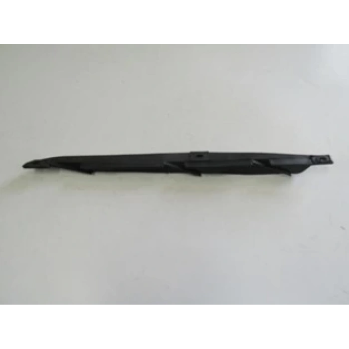 VOLKSWAGEN POLO- CLASSIC- 96/01; ÖN TAMPON İÇ BRAKETİ SAĞ (LM)