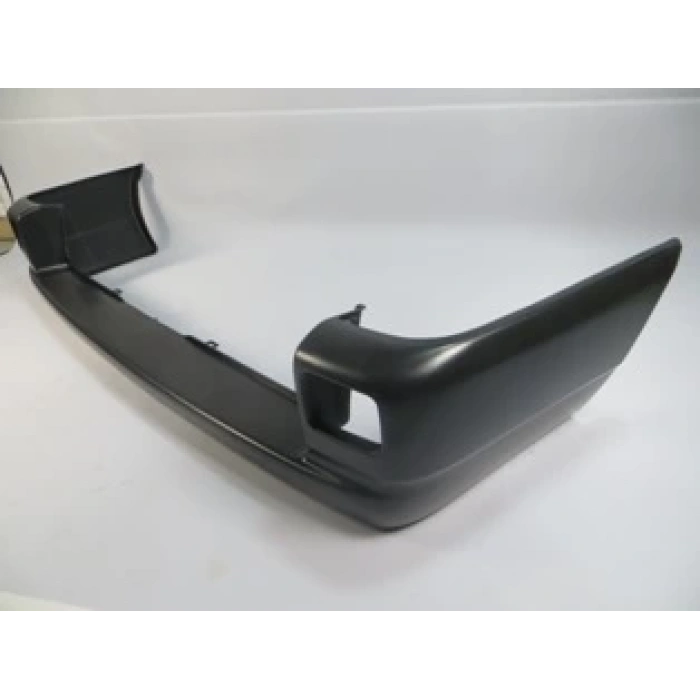 VOLKSWAGEN TRANSPORTER- T4- 02/03; ARKA TAMPON SİYAH (BOYANIR TİP)(REFLEKTÖR DELİKLİ)(CARAVELLE)(TW)