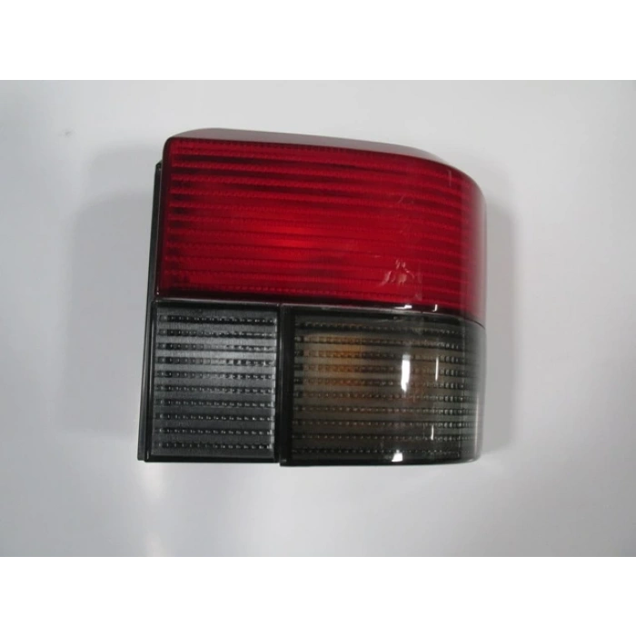 VOLKSWAGEN TRANSPORTER- T4- 90/95; STOP LAMBASI SAĞ FÜME/KIRMIZI (MARS)