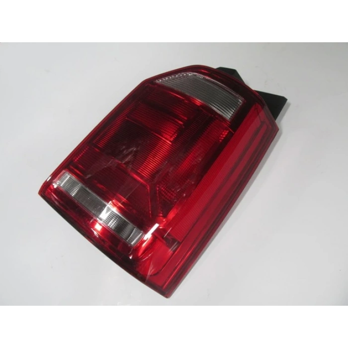 VOLKSWAGEN TRANSPORTER- T7- 15/19; STOP LAMBASI SAĞ KIRMIZI/BEYAZ (MARS) (E MARKLI)