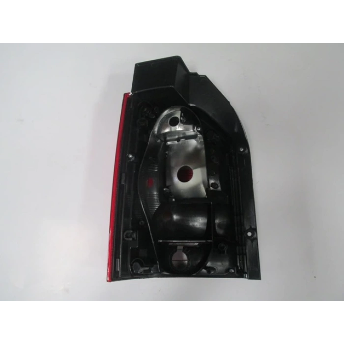 VOLKSWAGEN TRANSPORTER- T7- 15/19; STOP LAMBASI SAĞ KIRMIZI/BEYAZ (MARS) (E MARKLI)