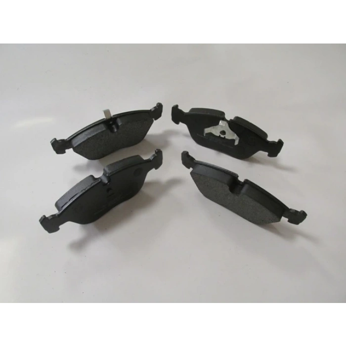 VOLVO S70- 97/00; ÖN FREN BALATASI 2,0/2,3/2,4 (KABLOSUZ)(DİSK)(156,8X58,7X18,5) (BRAMAX)