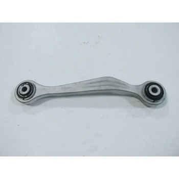 AUDI A4- 13/15; ARKA ÜST TABLA SAĞ DÜZ TİP BURÇLU (SALINCAK) (SH)