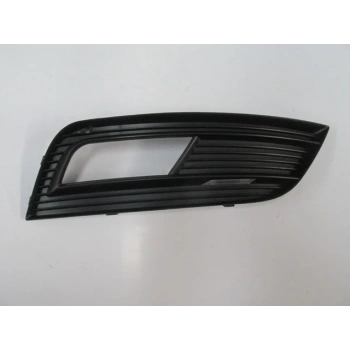 AUDI A4- 13/15; SİS LAMBA KAPAĞI SAĞ SİS DELİKLİ (NİKELAJ ÇITASIZ) (TW)