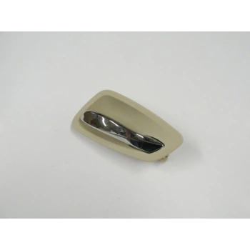 BMW 3 SERI- E90- COUPE- 05/11; ÖN KAPI İÇ AÇMA KOLU SAĞ BEJ (ELCEĞİ NİKELAJLI) (HUSHAN)