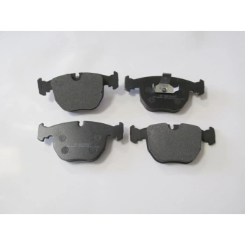 BMW 5 SERI- E39- 01/03; ÖN FREN BALATASI (KABLOSUZ)(DİSK) (156,5X73,3X18,3) (BRAMAX)