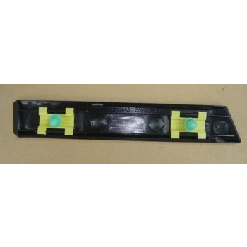 BMW 5 SERI- E39- 96/00; ÖN ÇAMURLUK BANDI SAĞ SİYAH/NİKELAJ KAPLAMALI (TW)