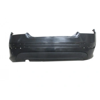 FIAT LINEA- 12/17; ARKA TAMPON SİYAH (REFLEKTÖR VE BANT DELİKLİ ÇEKİ DEMİRİ KAPAKLI)