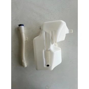 FIAT PRATICO- 15/22; ÖN CAM SU BIDONU/DEPOSU (BORUSU VE KAPAGI ILE BIRLIKTE) (EURO BODY)