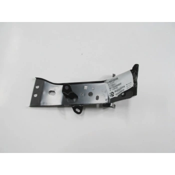 MAZDA 3- SD/HB- 14/16; ÖN TAMPON ÇAMURLUK BAĞLANTI BRAKETİ SAĞ (TW)